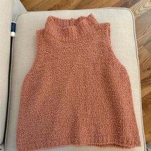 She + Sky Textured Sleeveless Top in Salmon